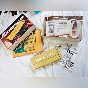 SOLD Vintage working home freezing heat seal a meal set with accessories
